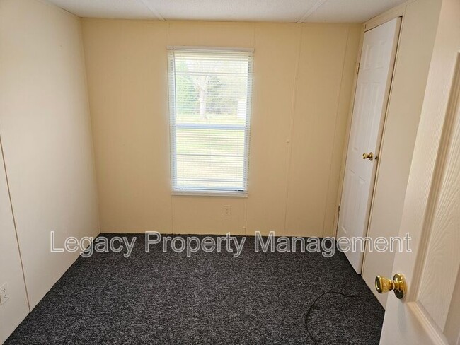 Building Photo - 5415 Swepsonville-Saxapahaw Rd