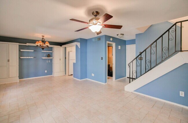 Building Photo - 4850 N 73rd St