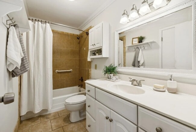 Building Photo - 1302 Dr. Martin Luther King Jr. Blvd