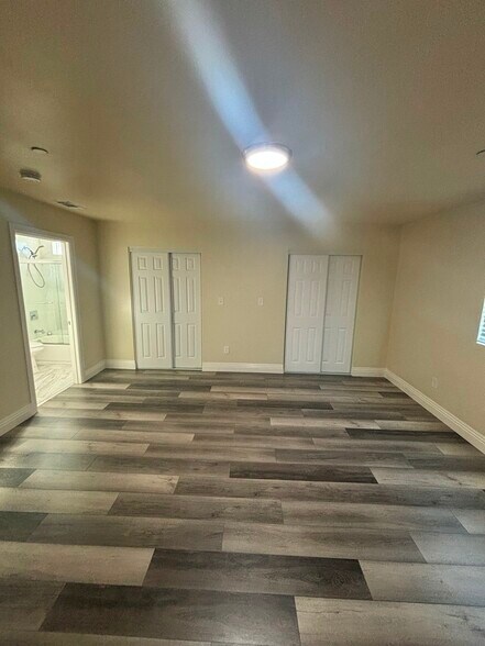 Building Photo - 1229 W Gage Ave