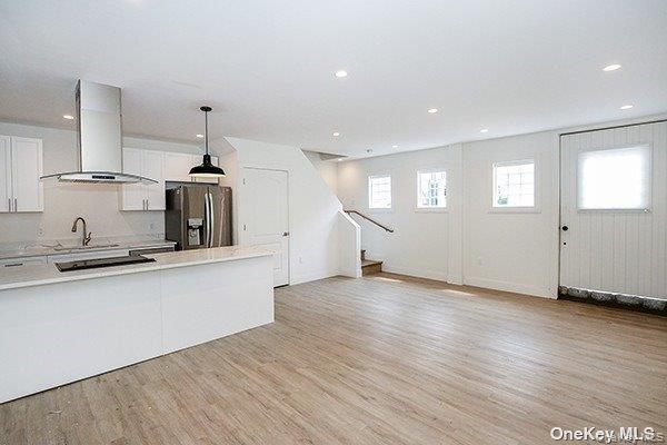 Building Photo - 1415 Old Northern Blvd