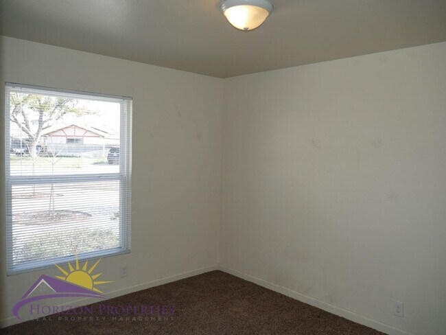 Building Photo - 10556 Mills Tower Dr/2920 Mills Park Dr