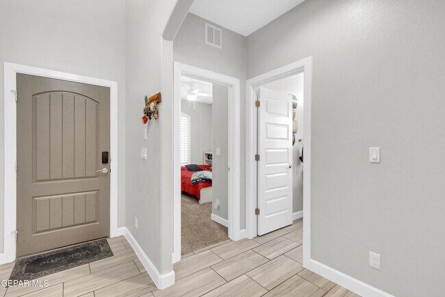 Building Photo - 412 Beech Tree Dr