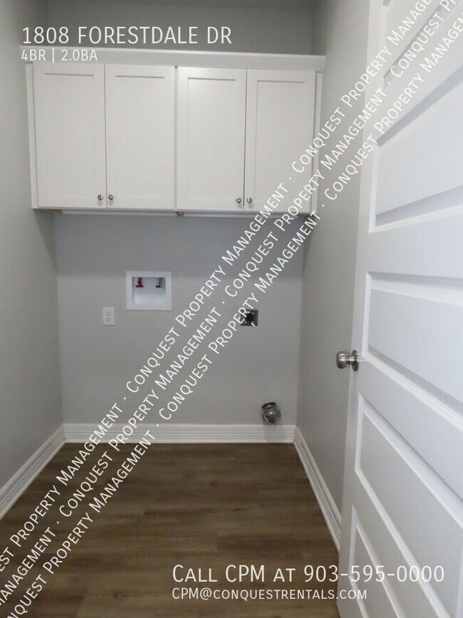 Building Photo - 1808 Forestdale Blvd
