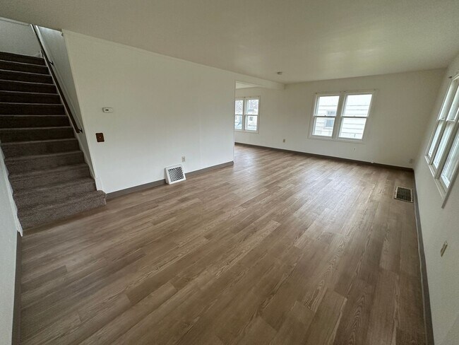 Building Photo - 1416/1418 Riche Ct