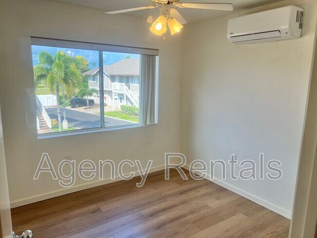 Building Photo - 92-1465 Aliinui Dr