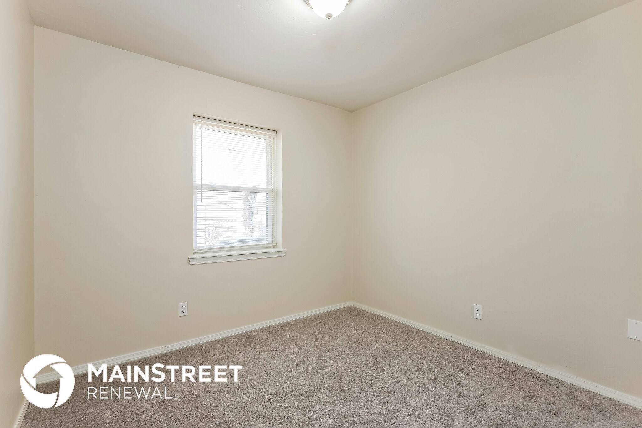 Building Photo - 908 N 5th St