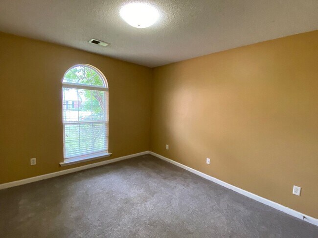Building Photo - 10162 Eveninghill Cv