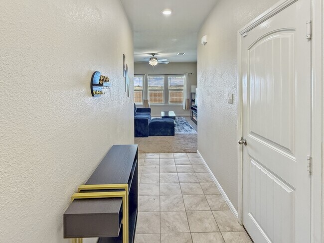 Building Photo - 845 Watson Wy