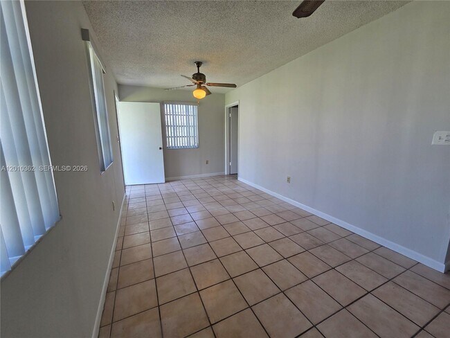 Building Photo - 11035 SW 56th St