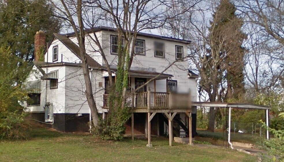 Building Photo - 3502 Lansing Ave