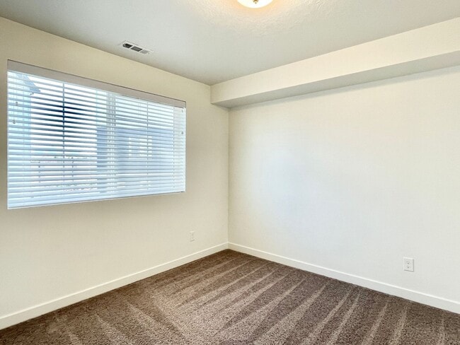 Building Photo - FIRST MONTH FREE!