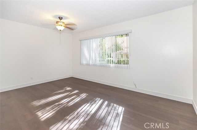 Building Photo - 2061 E Aroma Dr