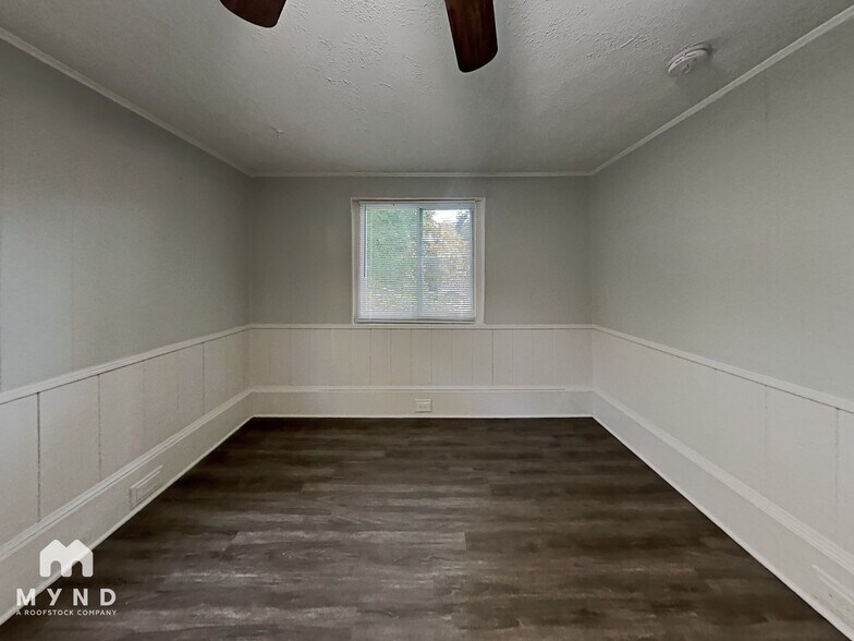 Building Photo - 2653 Randall St