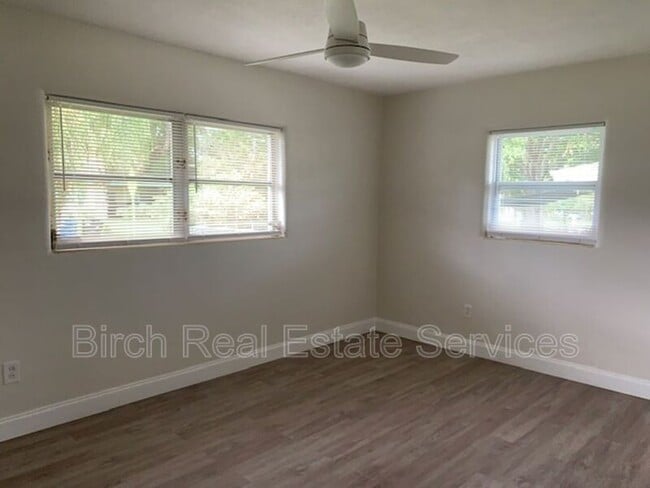 Building Photo - 1406 Lemon St