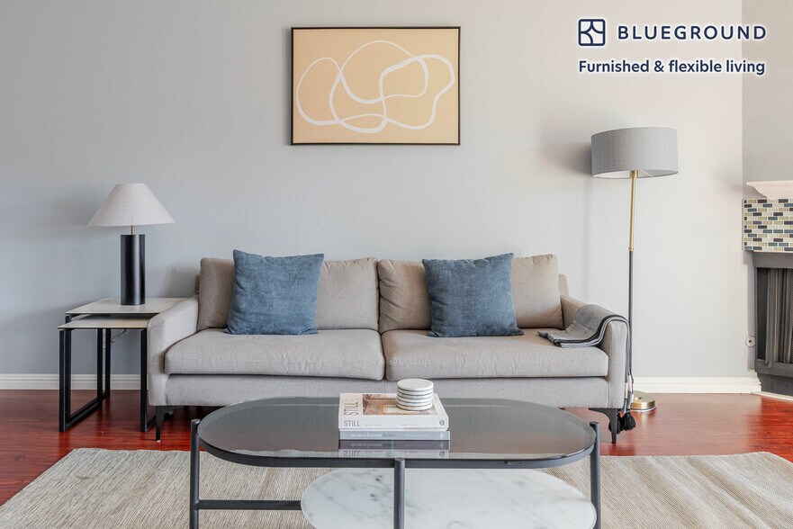 Building Photo - 235 Arlington Rd