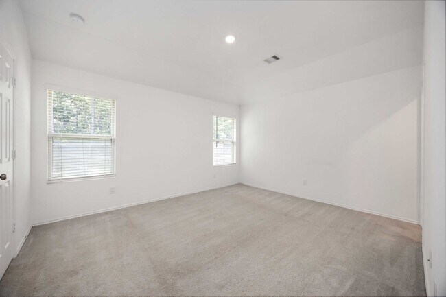 Building Photo - This charming 3-bedroom, 2-bath home, built in 2021