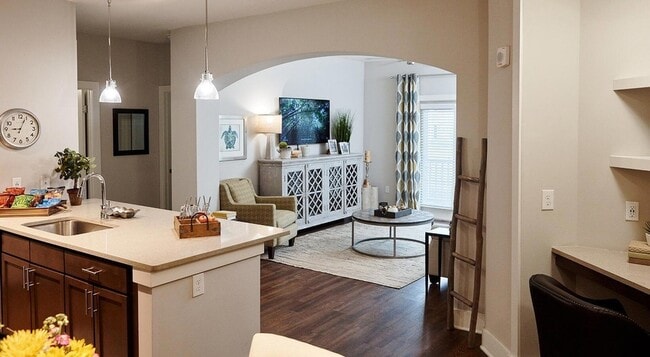 Building Photo - 650 Enterprise Blvd