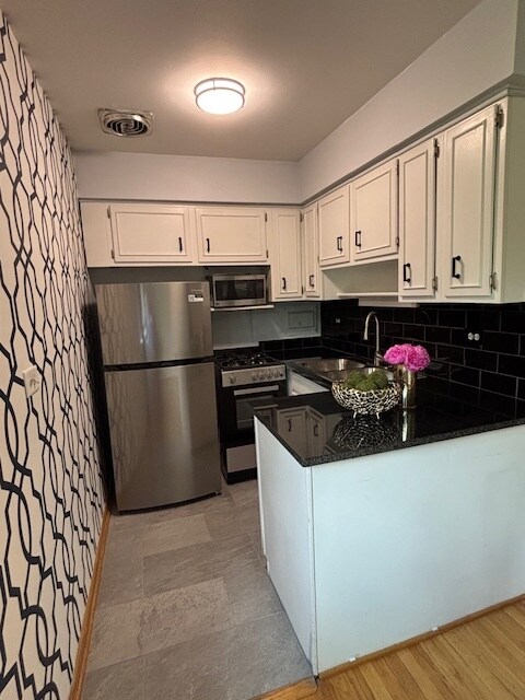 Brand New Kitchen - 2629 N Hampden Ct