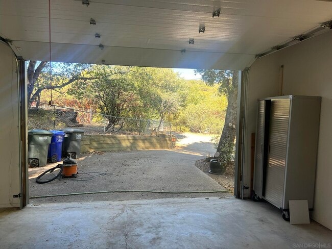 Building Photo - 3870 Crescent