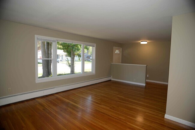 Building Photo - 311 McKinley Rd
