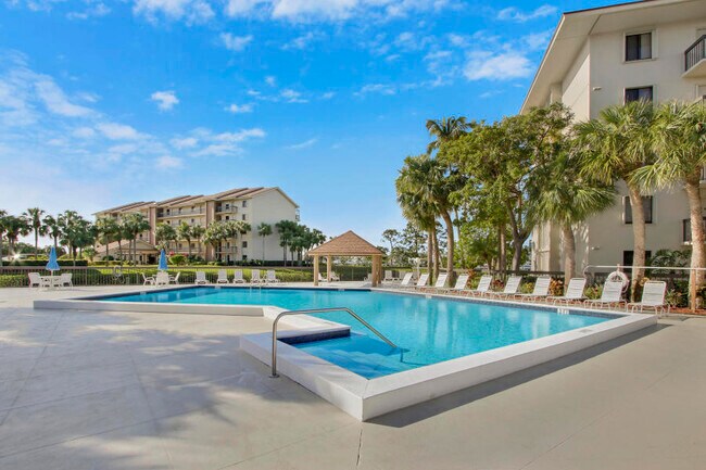Building Photo - 2401 Marina Isle Way