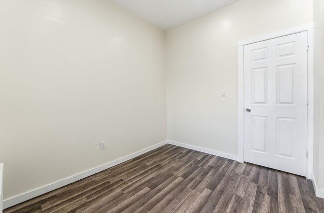 Building Photo - 176 Thorne St