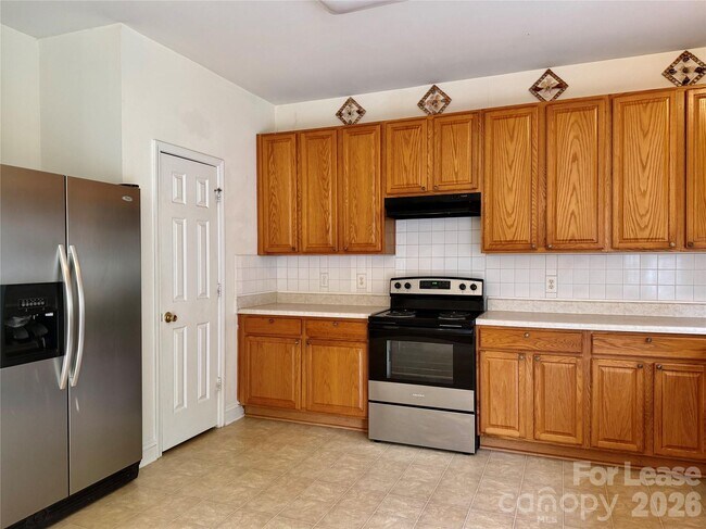 Building Photo - 12331 Cumberland Cove Dr