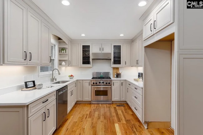 Building Photo - 1151 Beltline Blvd