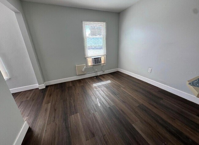 Building Photo - 3901 6th St S