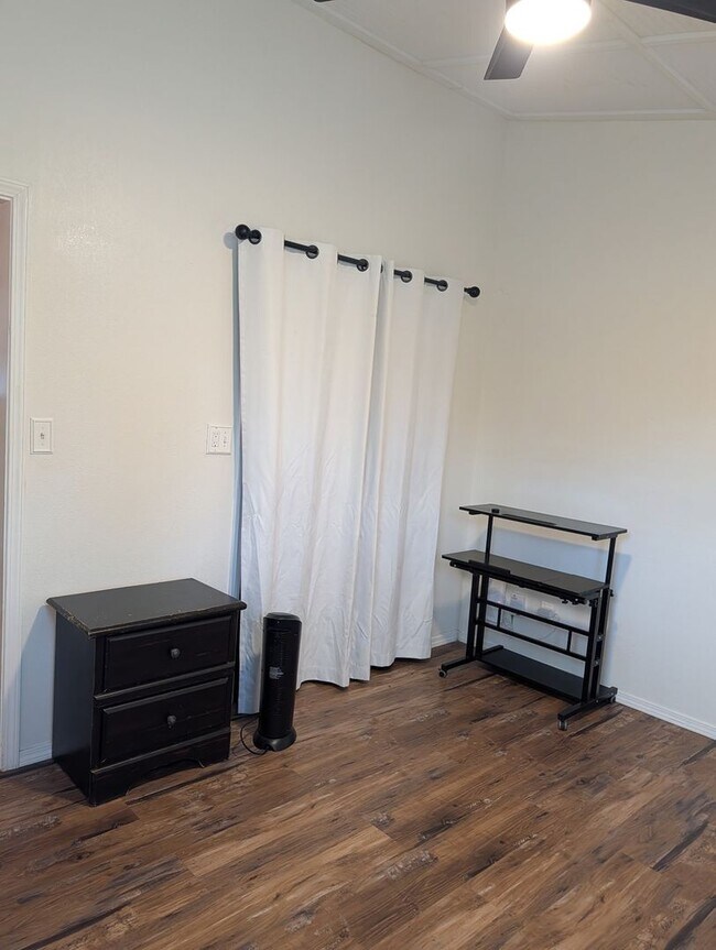 Building Photo - 181 Honeysuckle Ln