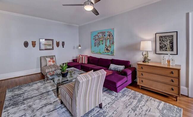 Building Photo - 518 Lamar Ave