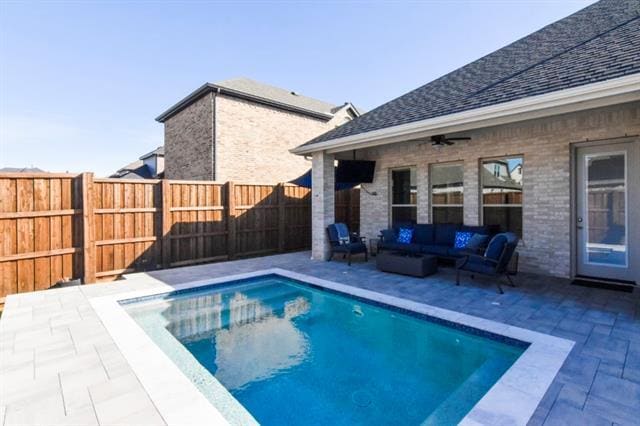 Building Photo - 1124 Putnam Dr