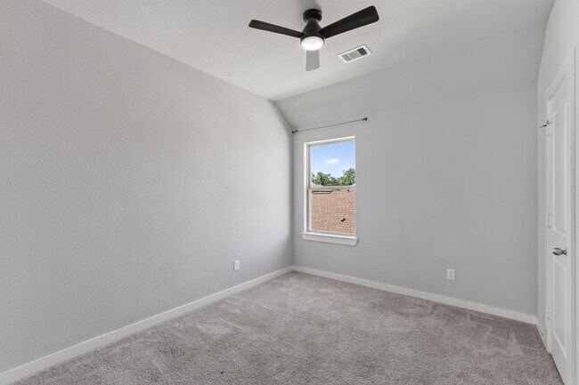 Building Photo - 706 Santa Elena Trail