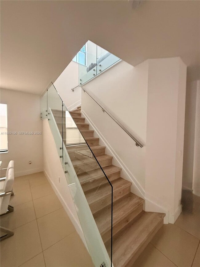 Building Photo - 8640 NW 101st Pl