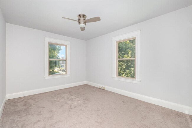 Building Photo - Modern Comfort Meets Prime Oakley Living –...