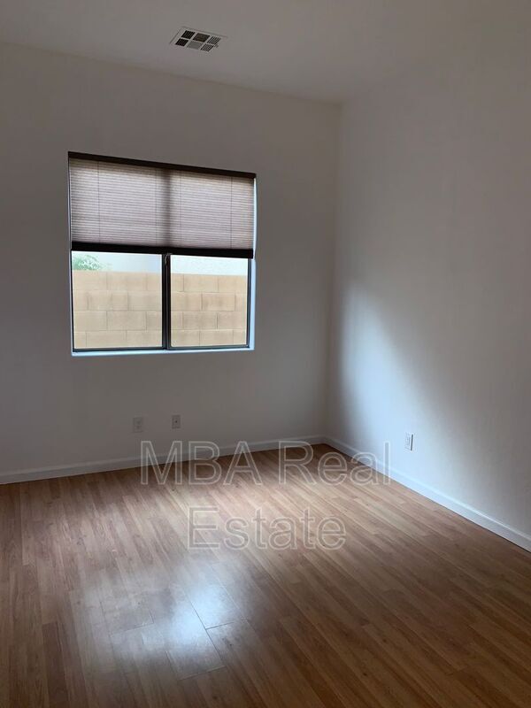 Building Photo - 16824 N 63rd St