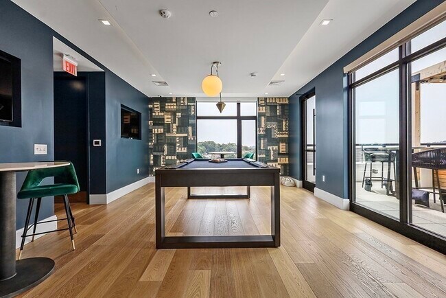 Building Photo - 191 Washington St