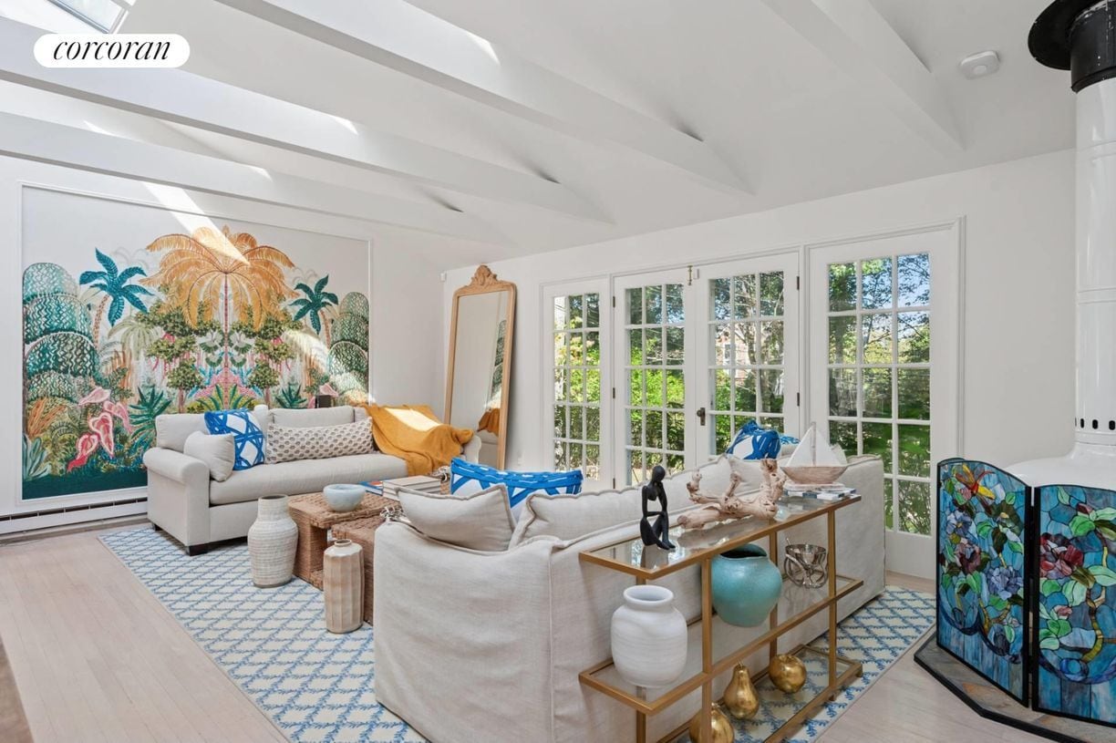 Building Photo - 495 7 Ponds Towd Rd