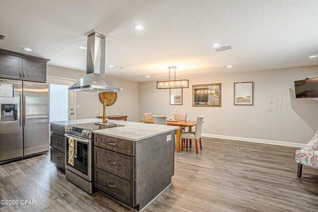 Building Photo - 1112 Colorado Ave