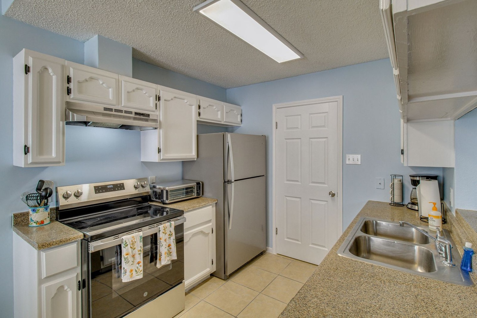 Building Photo - 7218 Elwood Ct