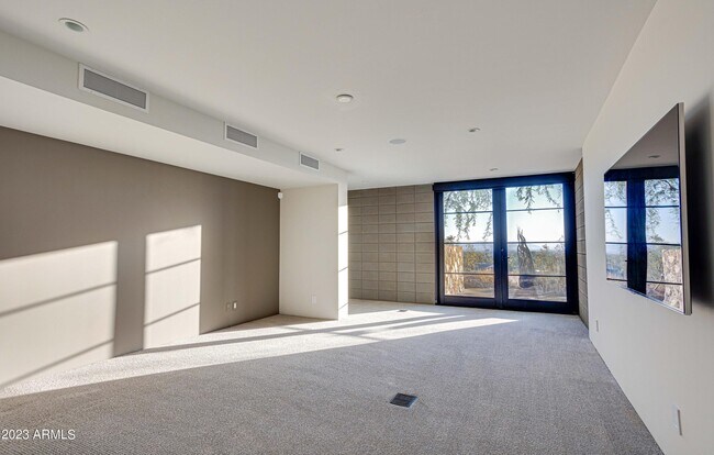 Building Photo - 5320 E Wonderview Rd