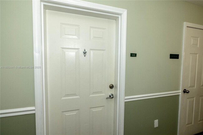 Building Photo - 50 Menores Ave