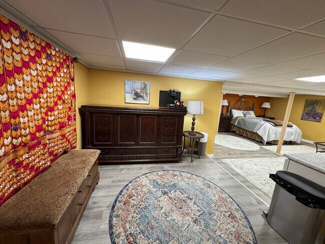 Building Photo - 1292 Lenox Rd