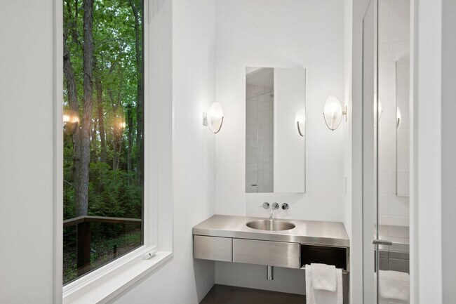 Building Photo - 5 Tanager Ln