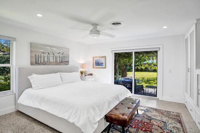 Building Photo - 221 N Swinton Ave