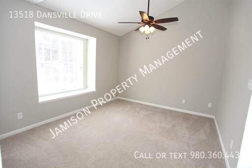 Building Photo - 13518 Dansville Dr