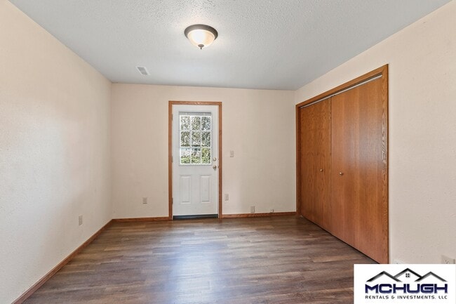 Building Photo - 527 Northridge Dr
