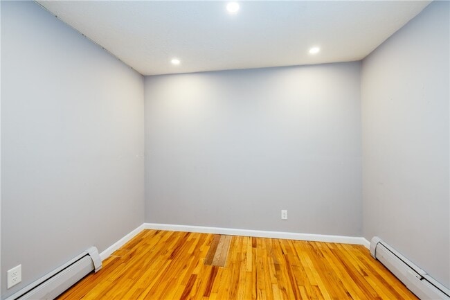 Building Photo - 67 Cranberry Rd