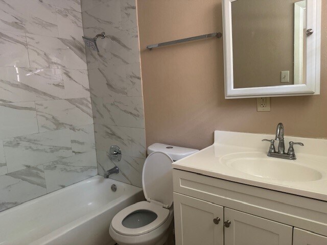 Building Photo - 4602 Dalmatian Dr